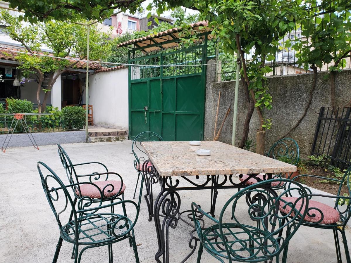 Unique Traditional House, Hosted By J&G Tirana Exterior foto